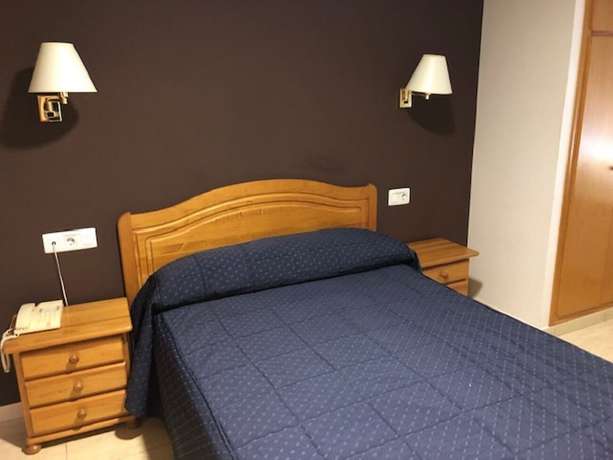 Imagen de la habitación del Hotel Gil. Foto 9