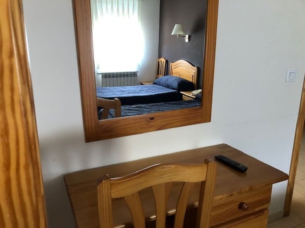 Imagen de la habitación del Hotel Gil. Foto 12