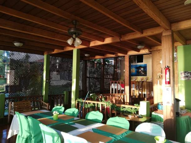 Imagen del bar/restaurante del Hotel Gil Resort. Foto 2