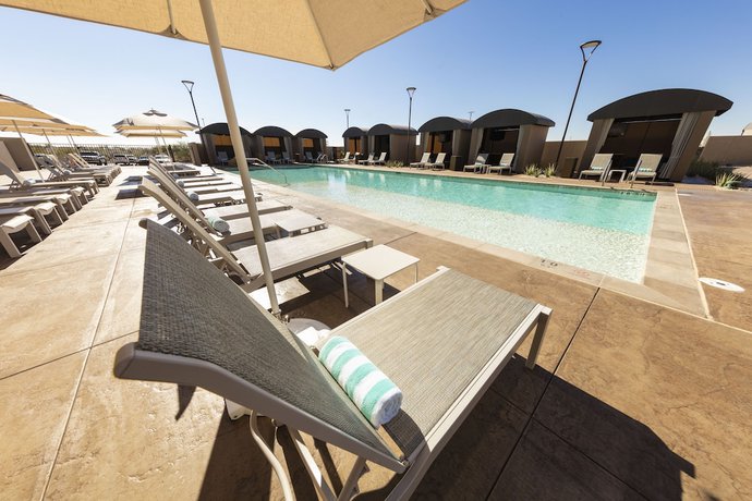 Imagen de la piscina del Hotel Gila River Resorts and Casinos &ndash; Wild Horse Pass. Foto 11