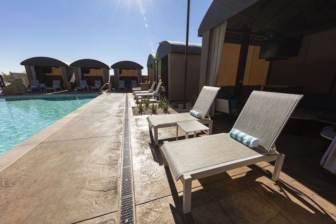 Imagen de la piscina del Hotel Gila River Resorts and Casinos &ndash; Wild Horse Pass. Foto 14