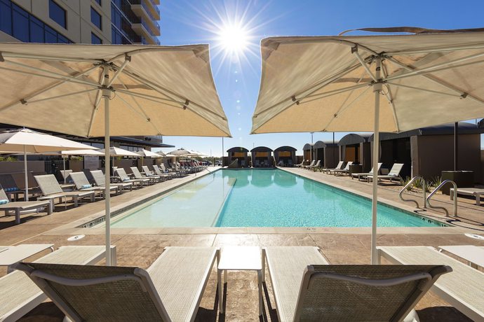 Imagen de la piscina del Hotel Gila River Resorts and Casinos &ndash; Wild Horse Pass. Foto 18