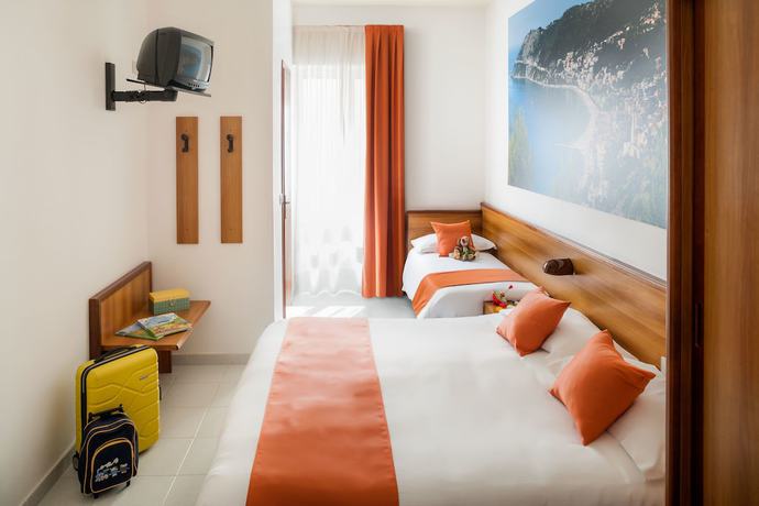 Imagen de la habitación del Hotel Gilda. Foto 15