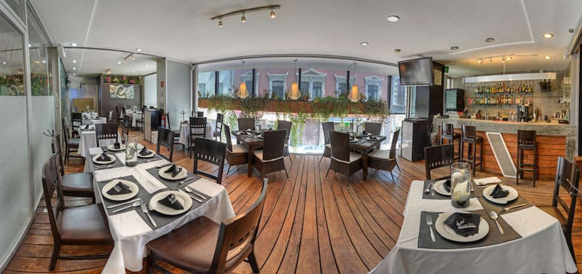 Imagen del bar/restaurante del Hotel Gilfer. Foto 4