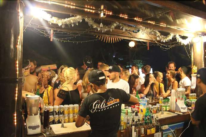 Imagen del bar/restaurante del Hotel Gili Beach Bum - Hostel. Foto 3
