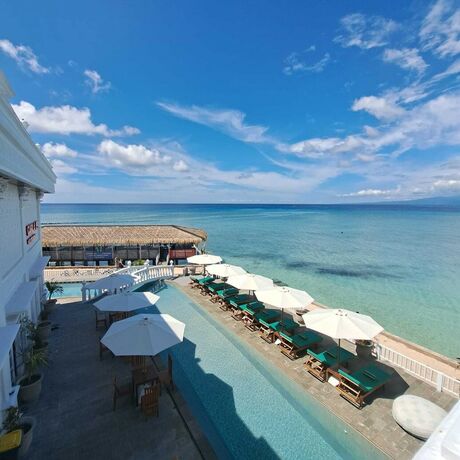 Imagen de la habitación del Hotel Gili Beachfront Suites. Foto 14