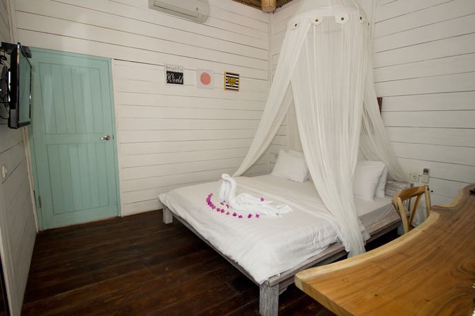 Imagen de la habitación del Hotel Gili Breeze Tropical Bungalows. Foto 2
