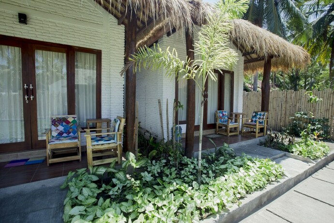 Imagen de la habitación del Hotel Gili Escape Bungalows. Foto 32