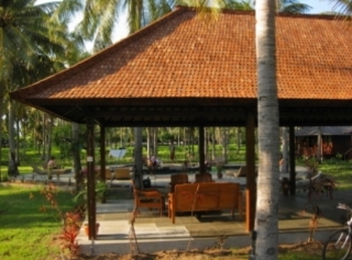 Imagen del bar/restaurante del Hotel Gili Trawangan Oasis. Foto 5