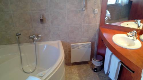 Imagen de la habitación del Hotel Gilles Moreau. Foto 6