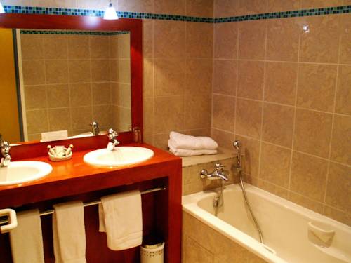 Imagen de la habitación del Hotel Gilles Moreau. Foto 14