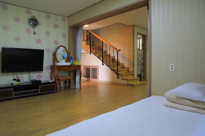 Imagen de la habitación del Hotel Gillime Pension. Foto 2