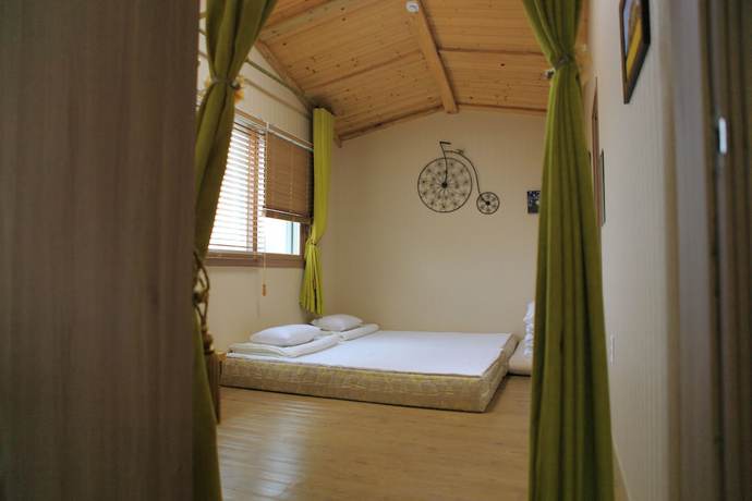 Imagen de la habitación del Hotel Gillime Pension. Foto 5