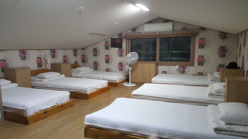 Imagen de la habitación del Hotel Gillime Pension. Foto 13