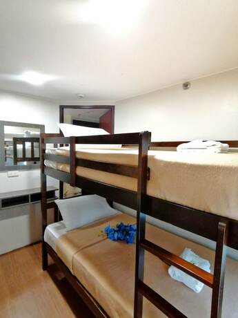 Imagen general del Hotel Gilmore Tower Suites By Sms Hospitality. Foto 7