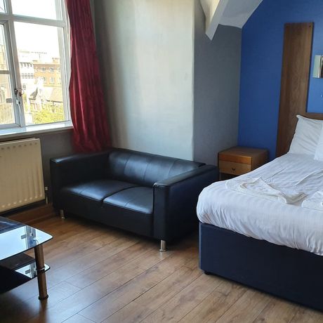 Imagen de la habitación del Hotel Gilson. Foto 8