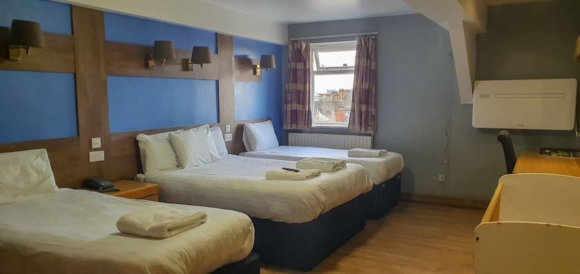 Imagen de la habitación del Hotel Gilson. Foto 13