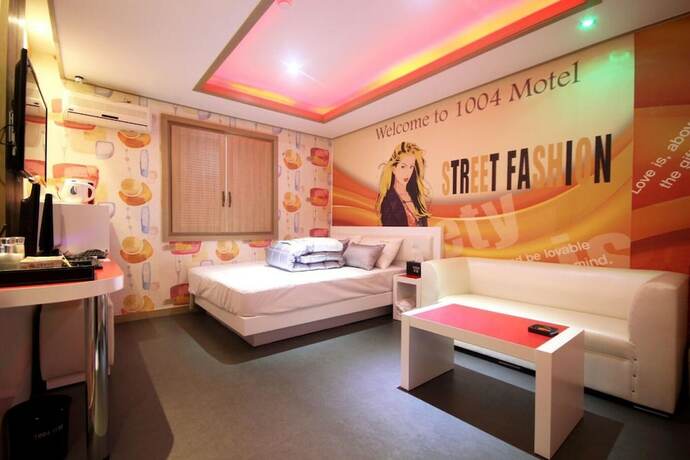Imagen de la habitación del Hotel Gimhae Eobangdong 1004. Foto 2