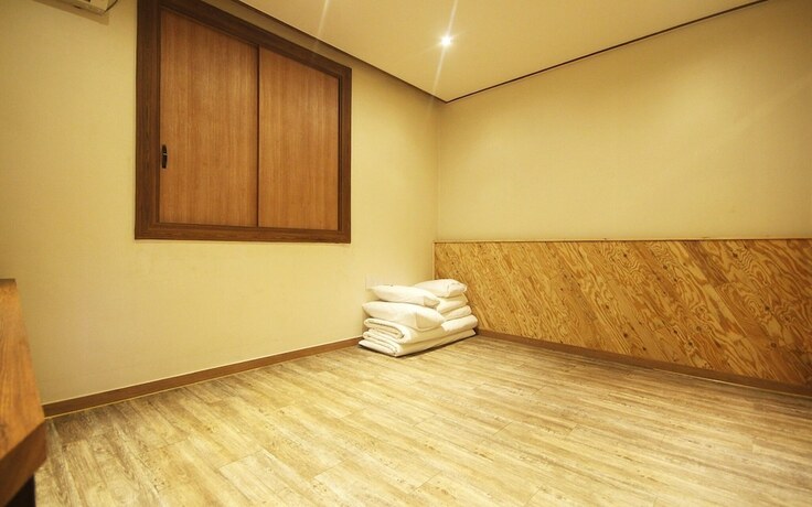 Imagen general del Hotel Gimhae Eobang-dong A Plus. Foto 3