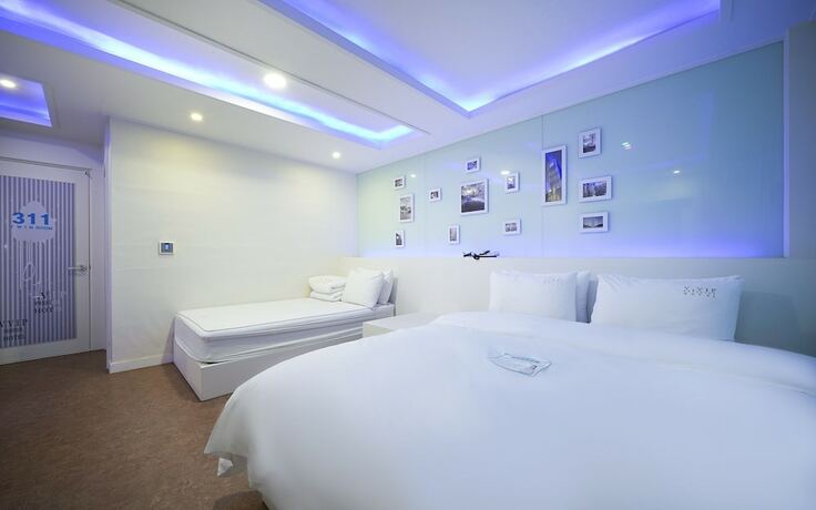 Imagen de la habitación del Hotel Gimhae Eobangdong Vvip. Foto 16