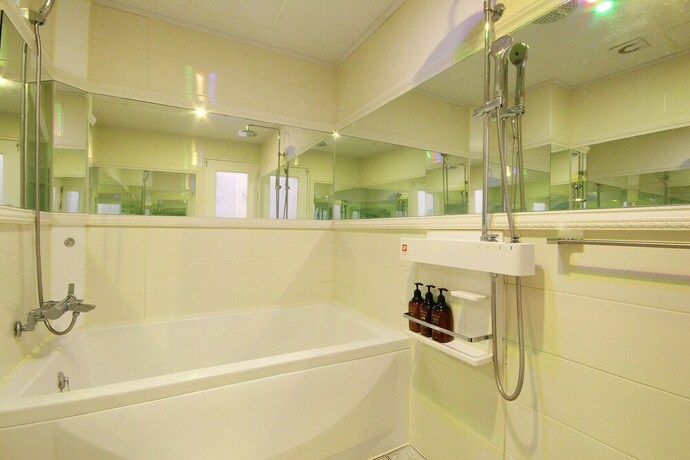 Imagen de la habitación del Hotel Gimhae Eobangdong Vvip. Foto 17