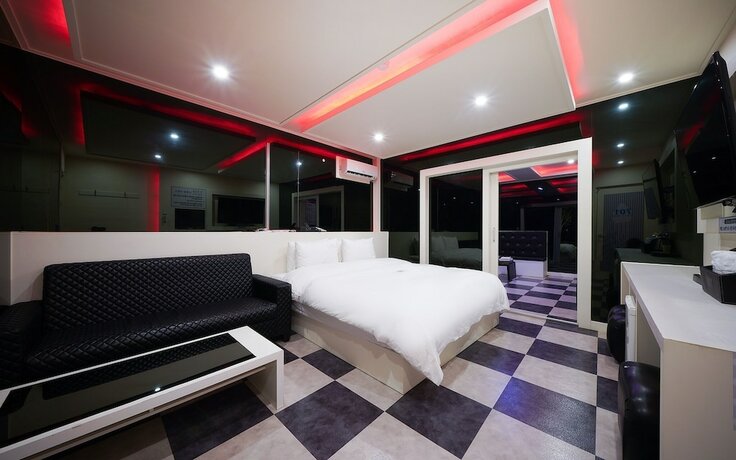 Imagen de la habitación del Hotel Gimhae Eobangdong Vvip. Foto 23