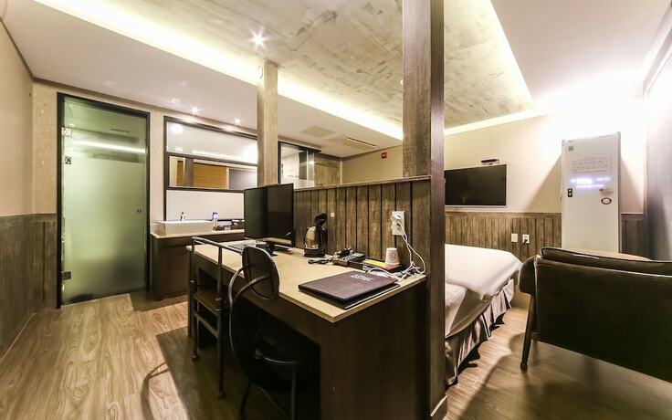 Imagen general del Hotel Gimhae Jangyu AM. Foto 7