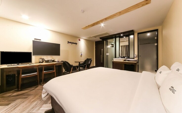 Imagen de la habitación del Hotel Gimhae Jangyu AM. Foto 12