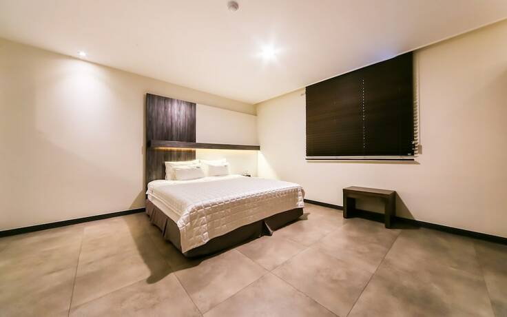 Imagen de la habitación del Hotel Gimhae Jangyu AM. Foto 13