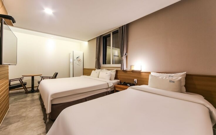 Imagen de la habitación del Hotel Gimhae Jangyu AM. Foto 24