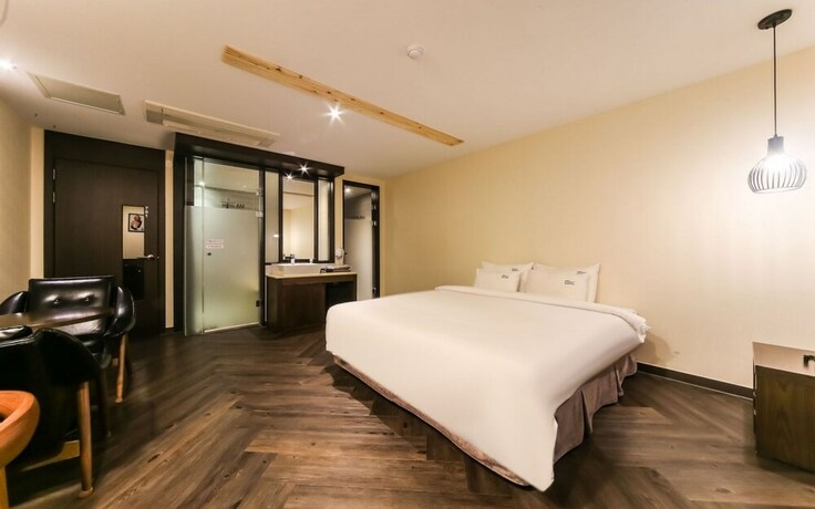 Imagen de la habitación del Hotel Gimhae Jangyu AM. Foto 29