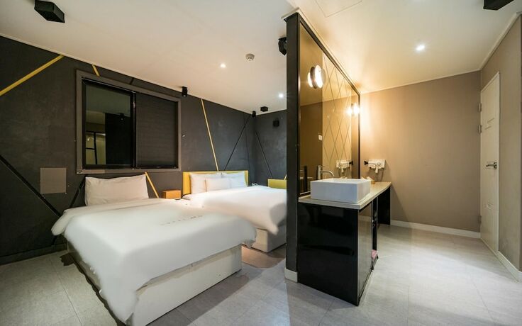 Imagen de la habitación del Hotel Gimhae Jangyu MU. Foto 16