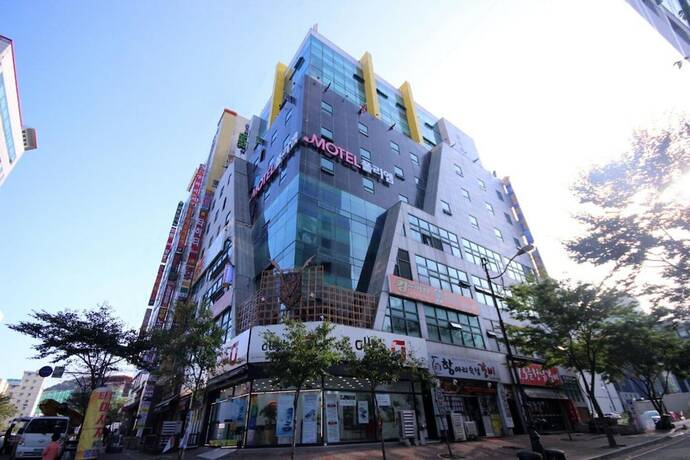 Imagen general del Hotel Gimhae Jangyu Poly M. Foto 1