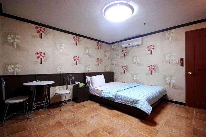 Imagen de la habitación del Hotel Gimhae Jangyu Poly M. Foto 4
