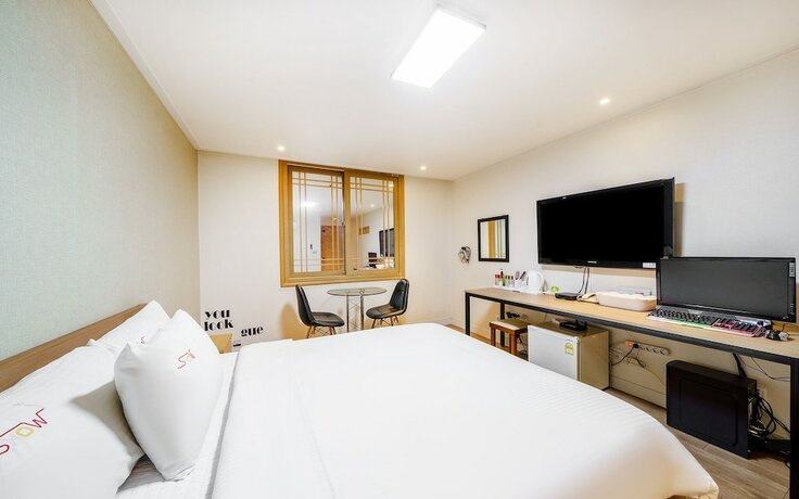 Imagen de la habitación del Hotel Gimhae Jangyu Show. Foto 15