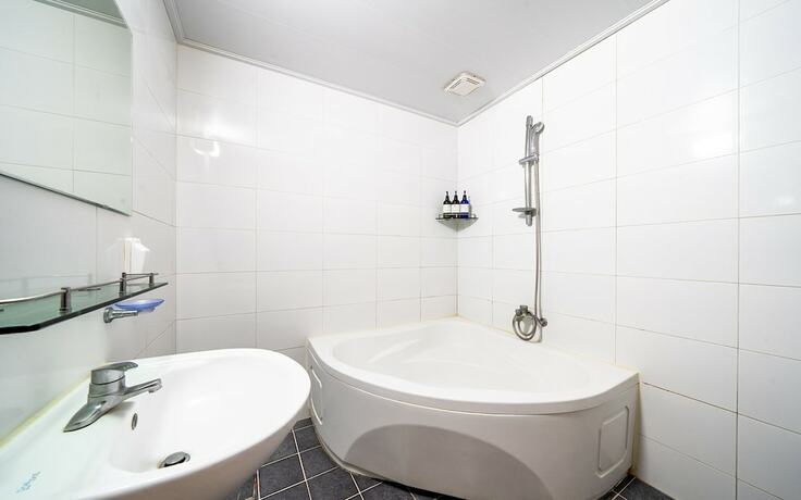 Imagen general del Hotel Gimhae Jangyu Show. Foto 7