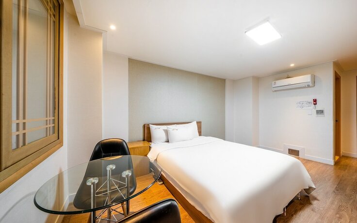 Imagen general del Hotel Gimhae Jangyu Show. Foto 11