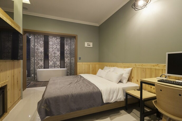 Imagen de la habitación del Hotel Gimhae Jangyu The Terrace. Foto 18
