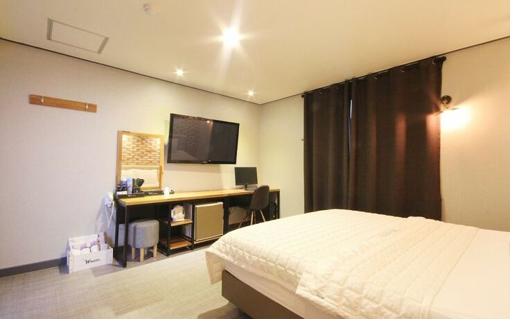 Imagen general del Hotel Gimhae Jangyu W. Foto 5