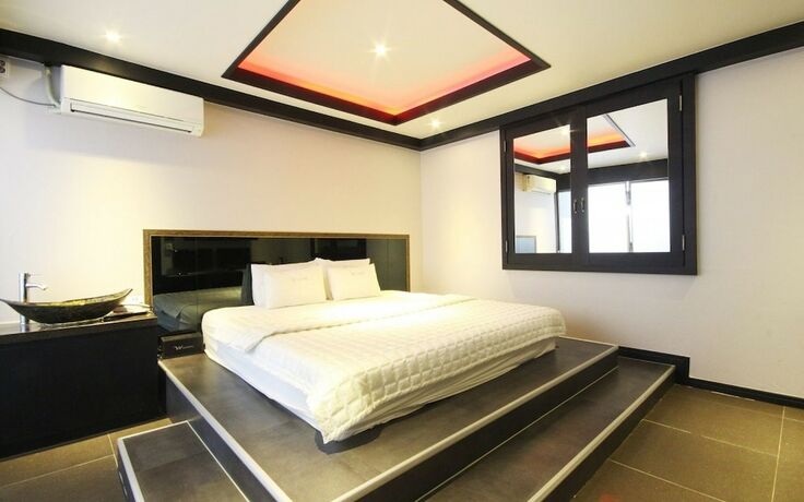 Imagen general del Hotel Gimhae Jangyu W. Foto 6