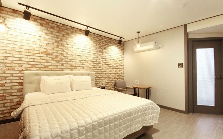 Imagen general del Hotel Gimhae Jangyu W. Foto 8