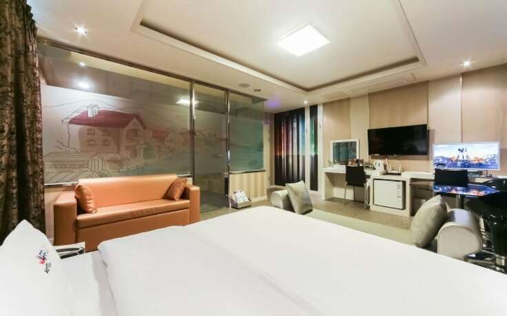 Imagen general del Hotel Gimhae Jangyu Waffles. Foto 9