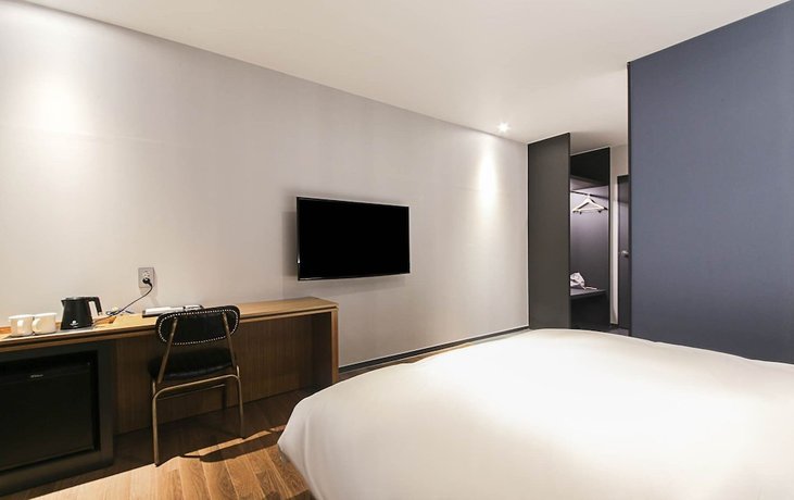 Imagen de la habitación del Hotel Gimhae Perfect. Foto 6