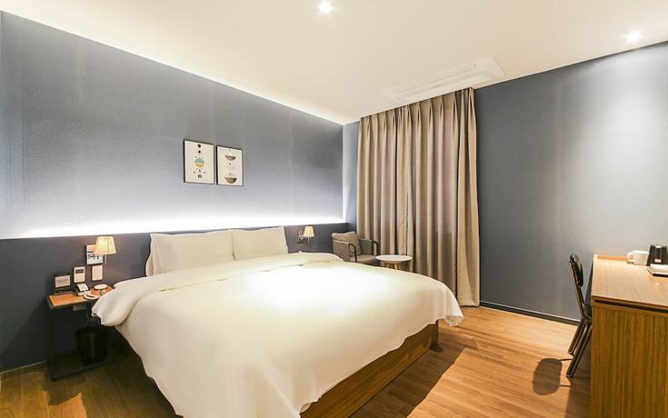 Imagen de la habitación del Hotel Gimhae Perfect. Foto 16