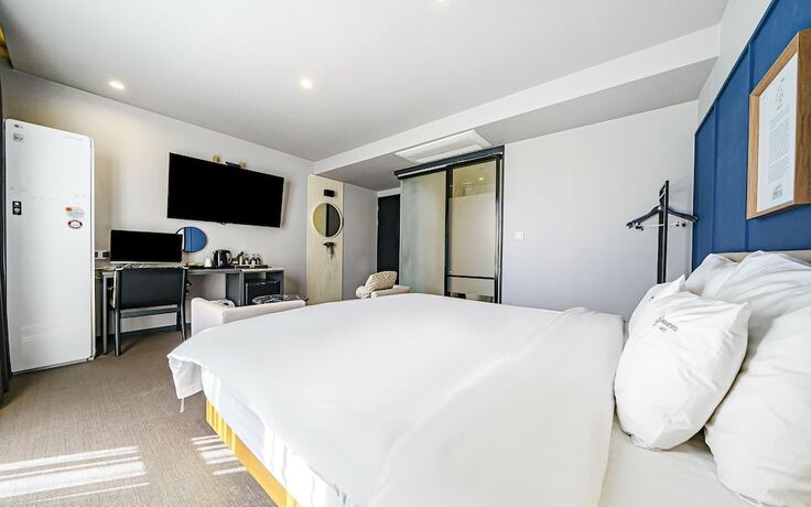 Imagen general del Hotel Gimhae Samgye Brown Dot. Foto 9