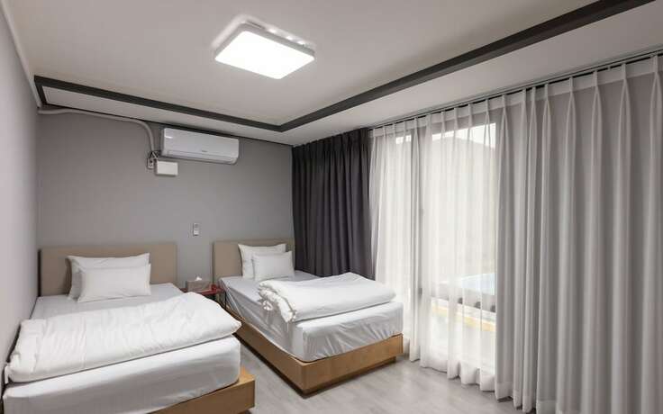 Imagen general del Hotel Gimhae Samgye Brown Dot. Foto 10