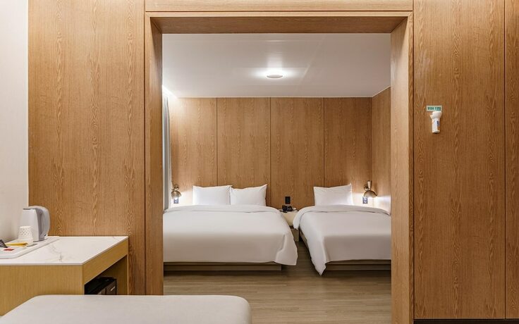 Imagen general del Hotel Gimhae Samgye H Avenue. Foto 3
