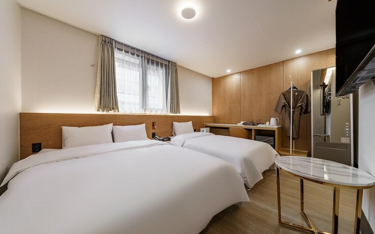 Imagen general del Hotel Gimhae Samgye H Avenue. Foto 11