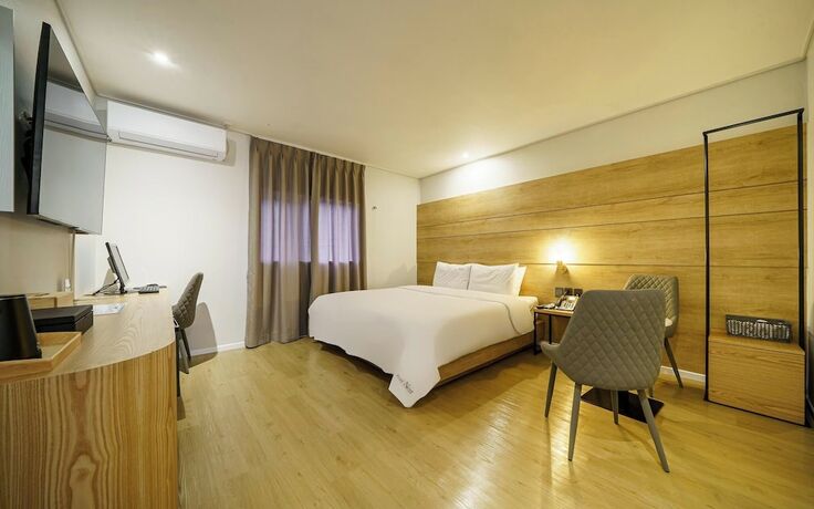 Imagen de la habitación del Hotel Gimhae Samgye Next. Foto 17