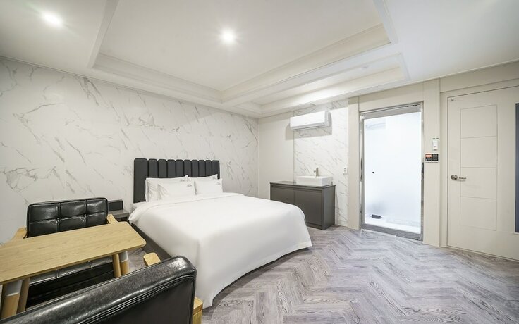 Imagen general del Hotel Gimhae Samgye Raon. Foto 5